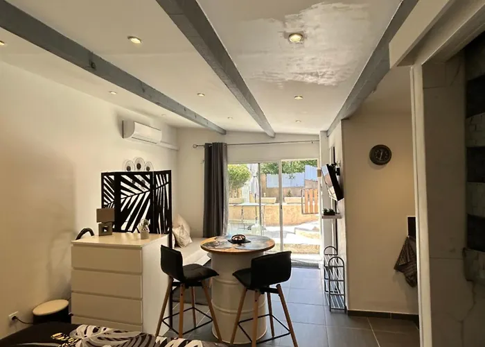 Studio Dans Residence